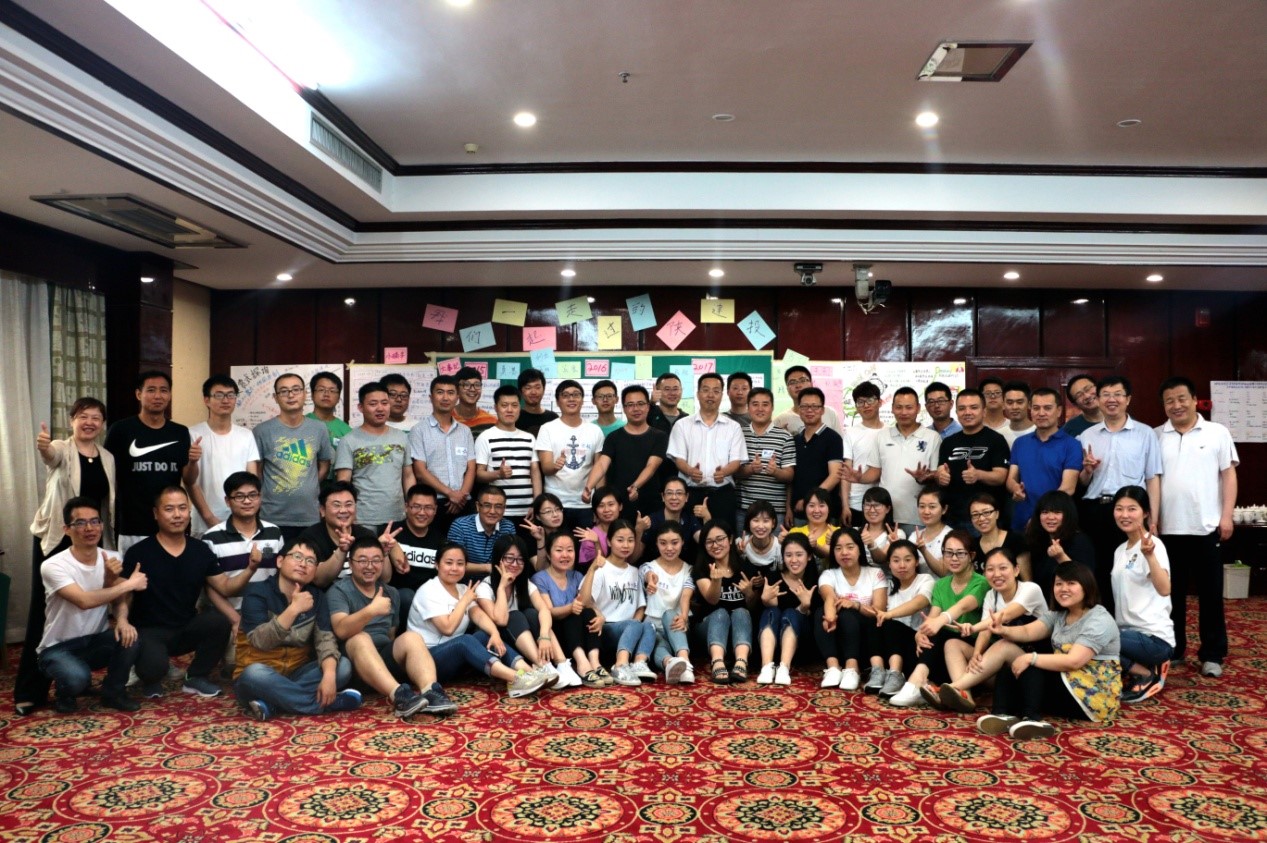 �½�Ͷ�ʼ��žٰ�����ʽ̽ѯ��ѵ