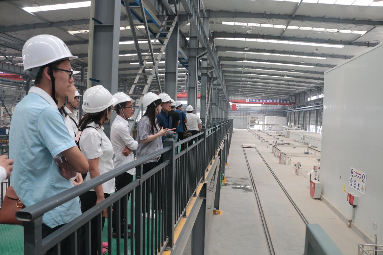 �±���(�й���)���޹�˾ - ����