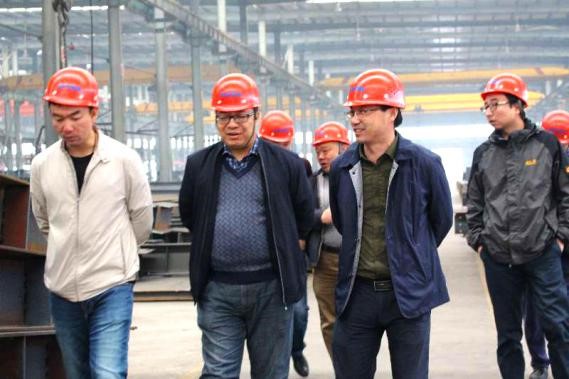 �½������ֹ���˾�����߳�ȥ�Ա�ѧϰ