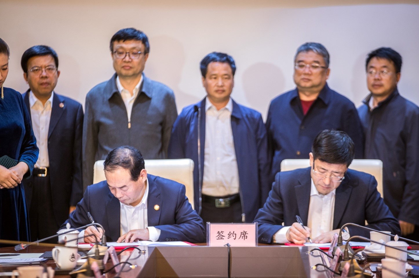 �±���(�й���)���޹�˾ - ����