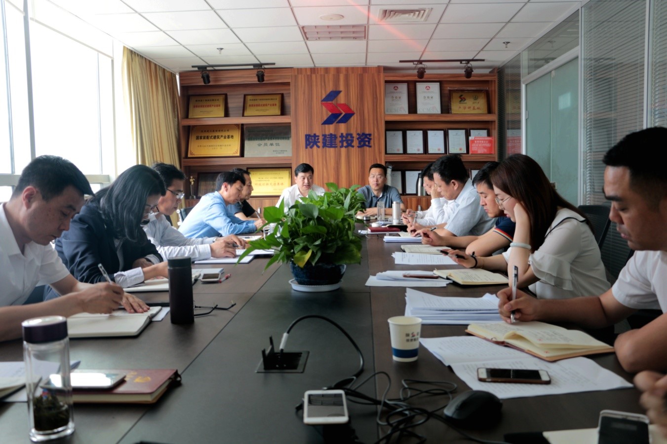 �½�Ͷ�ʼ��ŵ�ίѧϰת��᳹�½������쵼�����塱����Ҫ��