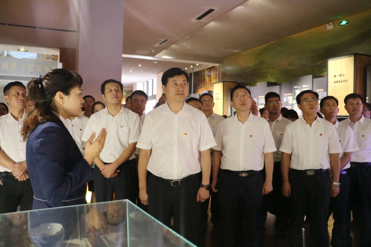 �±���(�й���)���޹�˾ - ����