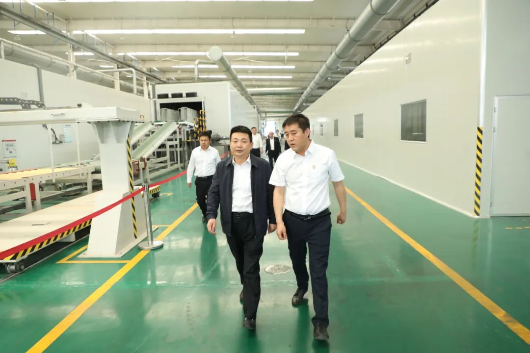 �±���(�й���)���޹�˾ - ����