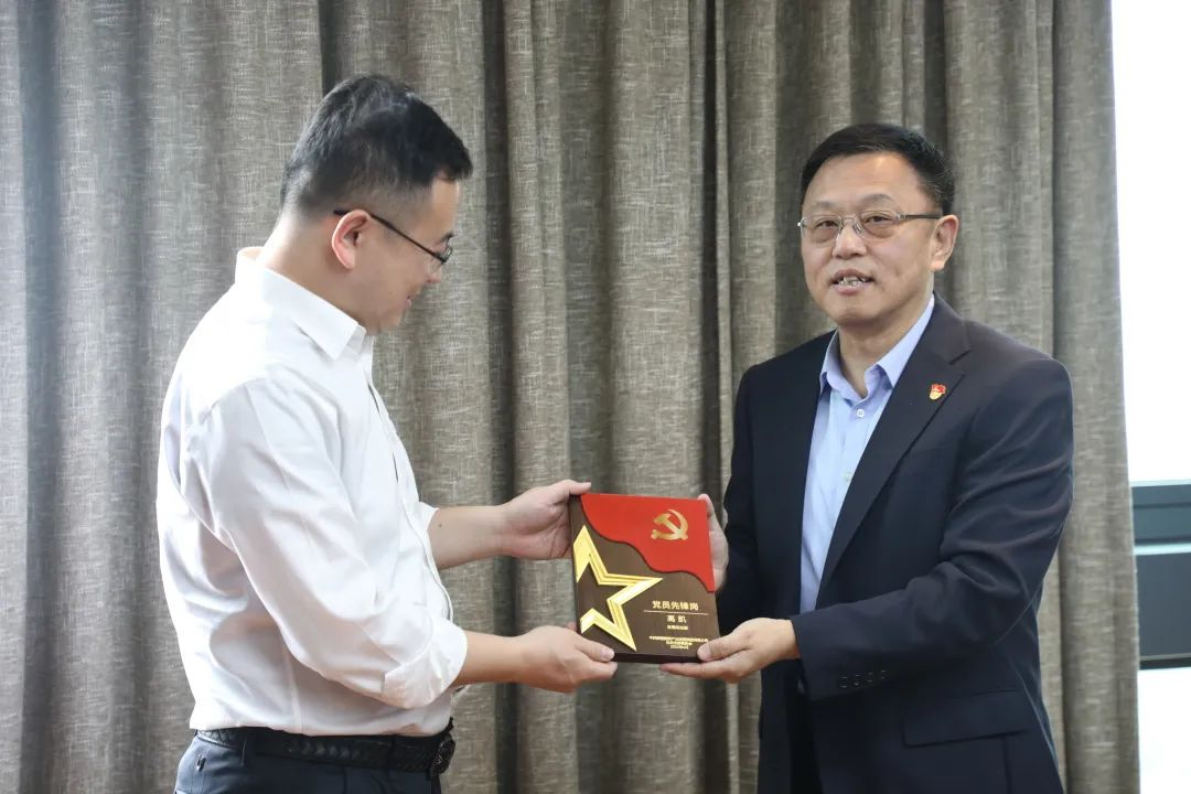 �±���(�й���)���޹�˾ - ����