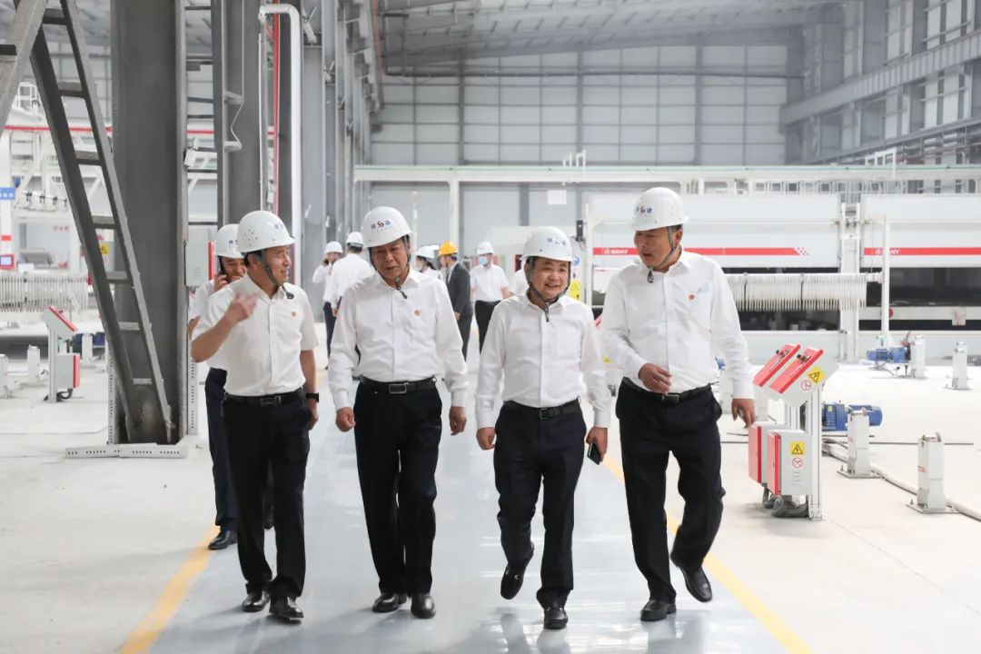 �±���(�й���)���޹�˾ - ����