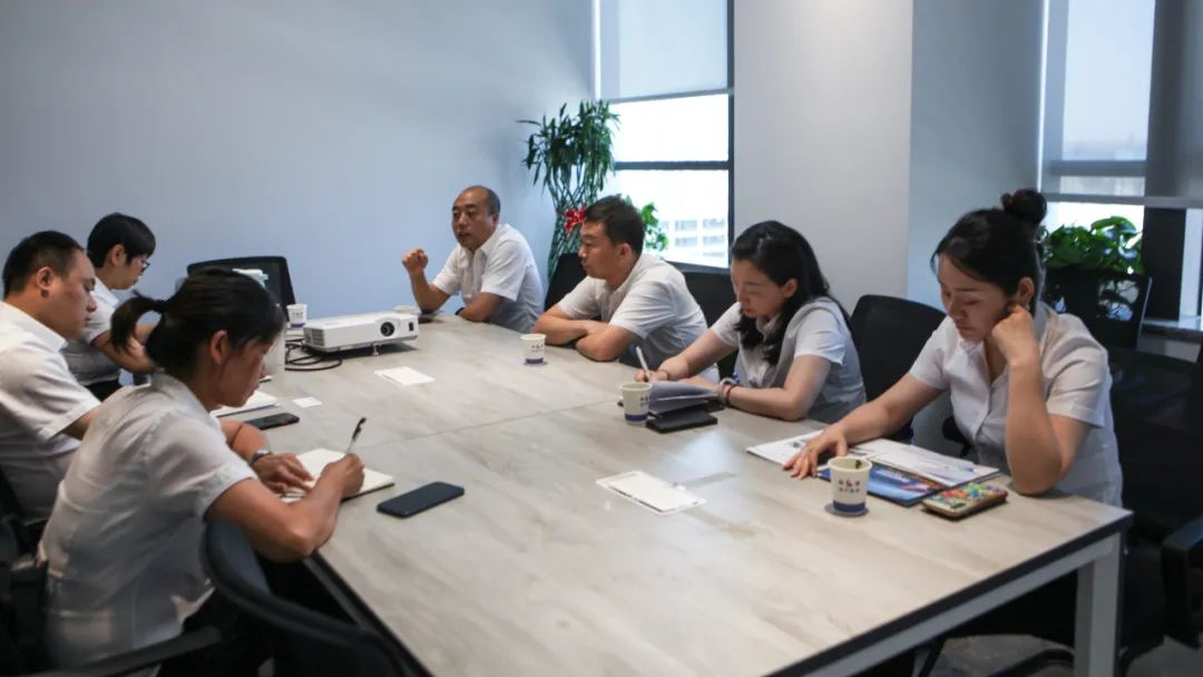 �½��������۹�˾���½��ز���������������̸