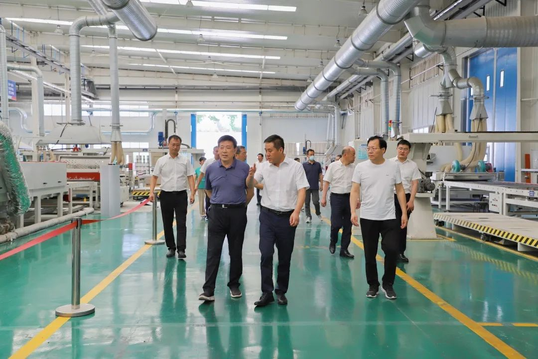 �±���(�й���)���޹�˾ - ����