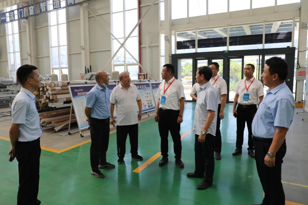 �½���Ͷ���ŵ�ί����ǡ��ܾ����ⳣ���������ں���Ļ�Ƽ���˾���е���