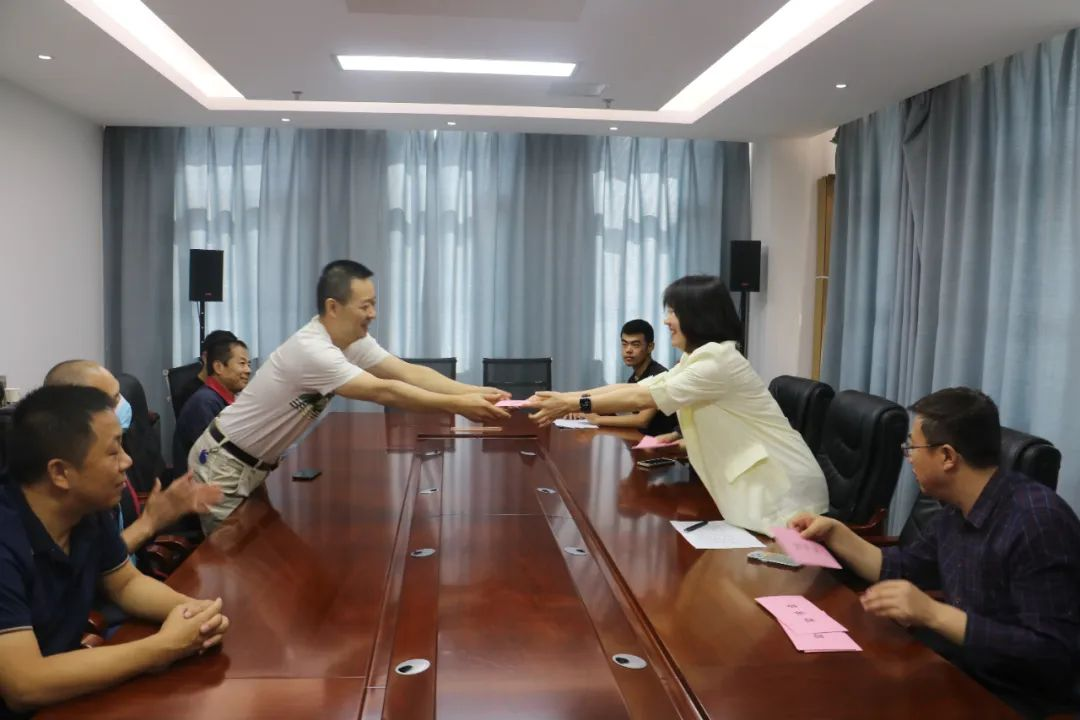 ������ѧح�½���Ͷ�������ж�