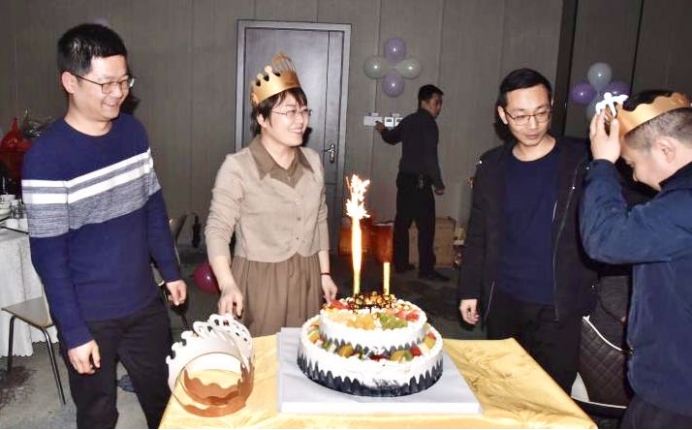 �±���(�й���)���޹�˾ - ����