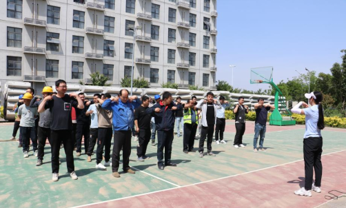 �������ɷ������������ܽ��Ž�����ƪ�½����ͽ����ֳɾٰ�����һ��ӭ����ְ���κӽ���