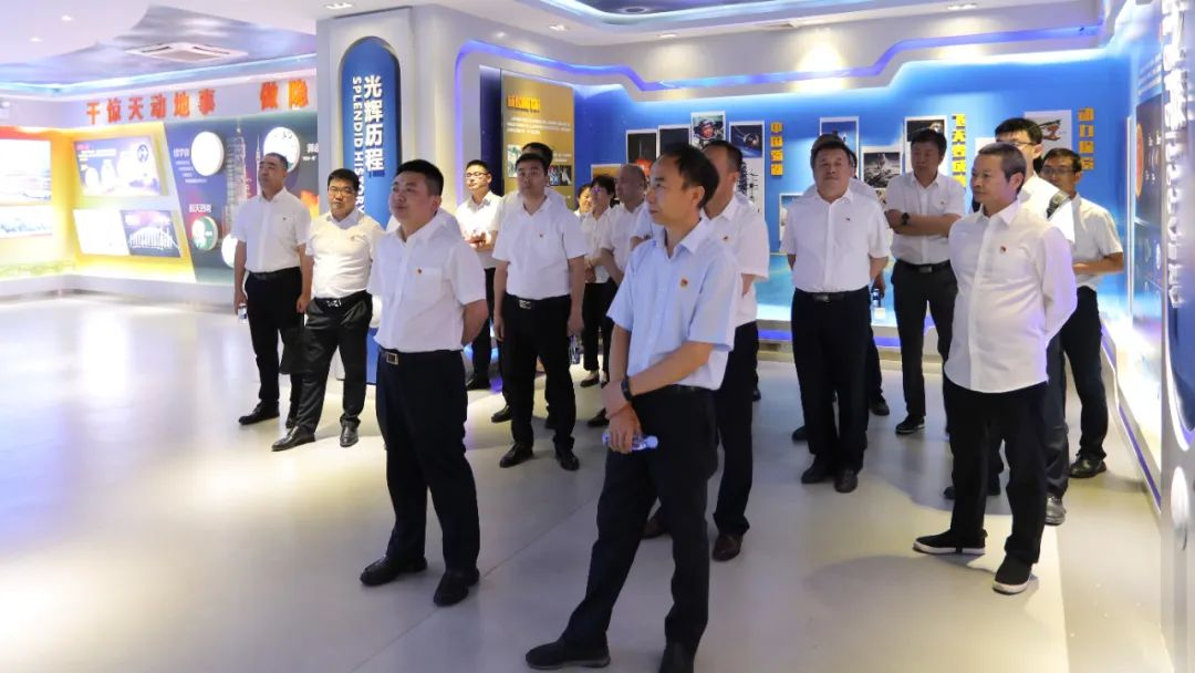 �±���(�й���)���޹�˾ - ����