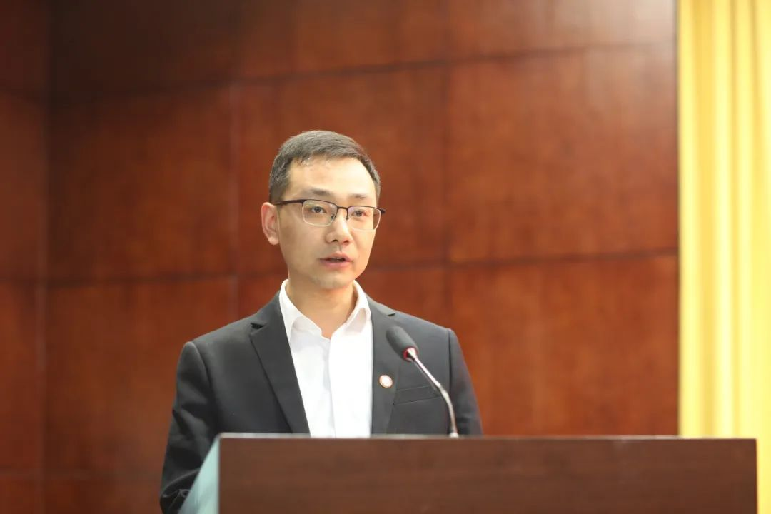 �±���(�й���)���޹�˾ - ����