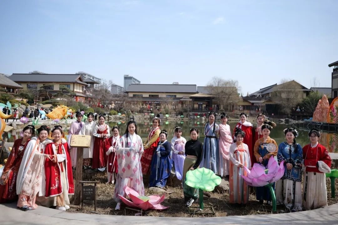 �±���(�й���)���޹�˾ - ����